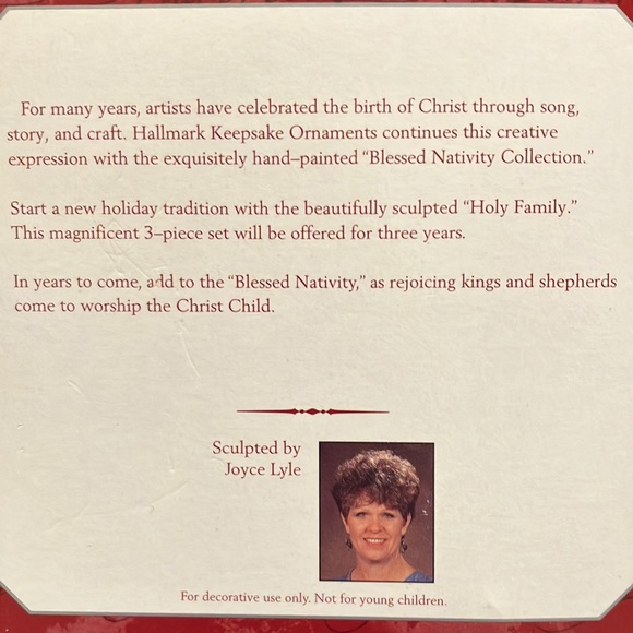 Hallmark | The Holy Family Keepsake Ornament Set - Picture 9 of 9